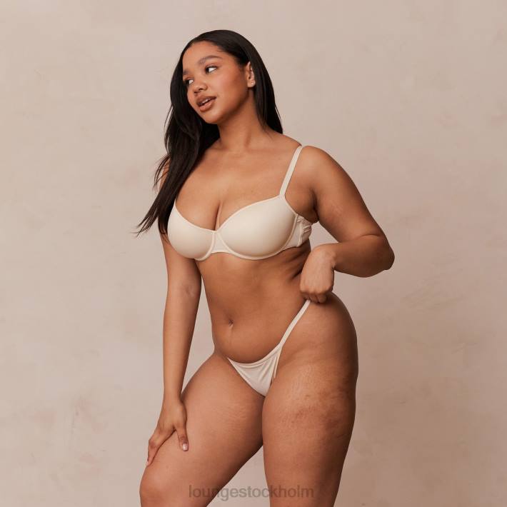 Lounge kvinnor latte underkläder FP6J130 din vardagliga t-shirt BH & stringtrosa/kalsonger